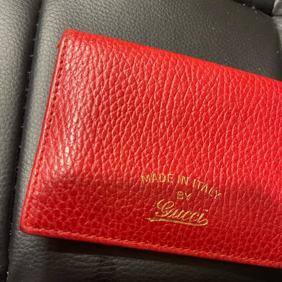 Gucci Leather Card Holder w/ ID placement - Picture 9 of 10